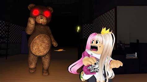 PATUNG HANTU FREDDY KEJAR EYRA ESCAPE FREDDY OBBY ROBLOX