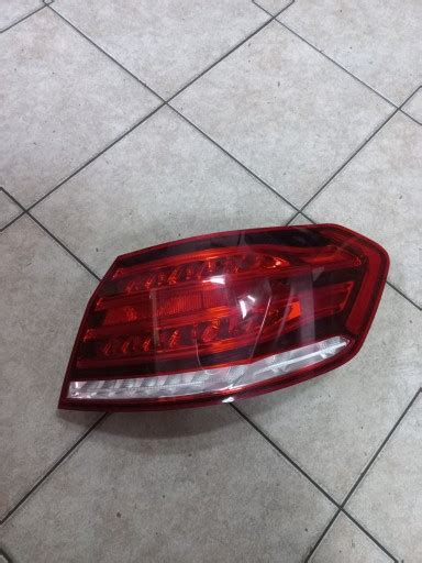 Mercedes E Klasa W Lampa Ty Prawa A Za Z Z Gron W