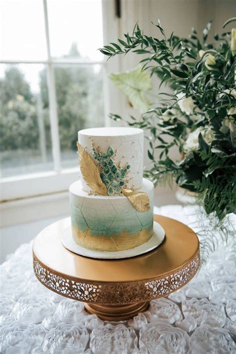 59 Gorgeous Green Wedding Cakes To Make A Statement Weddingomania