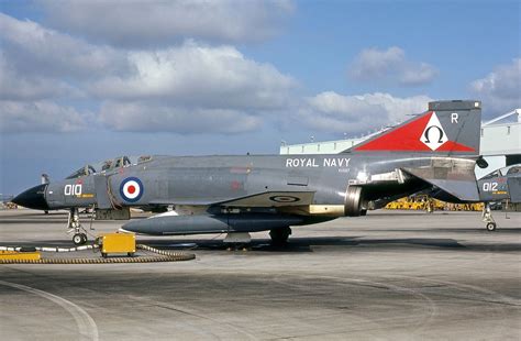 Xv587 Royal Navy Mcdonnell Douglas F 4k Phantom Fg1 010 Cn 3331 0045