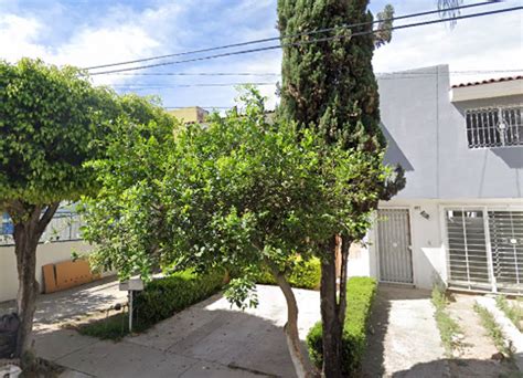 Casa En Calle Violetas Los Girasoles Zapopan Jalisco Remate Bancario