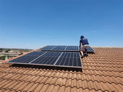 Cómo Instalar Placas Solares Guía Paso a Paso para una Instalación