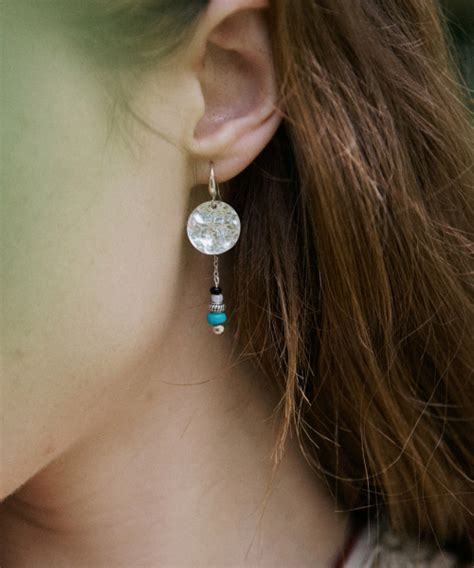 MUSINSA MERRYMOTIVE Silver Turquoise Point Native American Earring