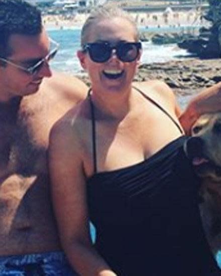 Hot Sexy Samantha Armytage Bikini Pics