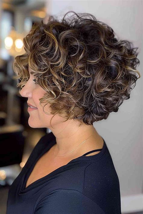 Short Stacked Bob Curly