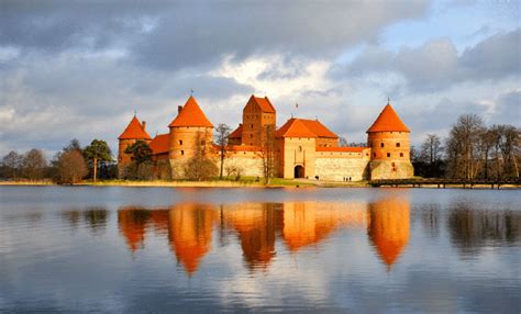 Тракайский замок в Литве: история и фото, как добраться