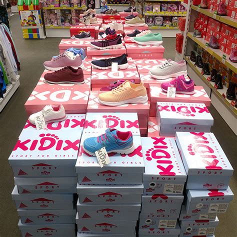 Footwear for children KIDIX & KDX :: Behance