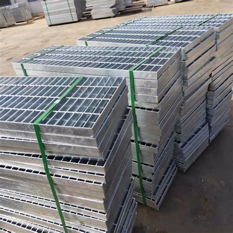 Anti Slip Serrated Galvanized Drainage Covers 32 5mm Metal Building