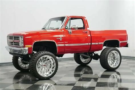 Classic Vintage Square Body K10 Lift American Force Wheels For Sale