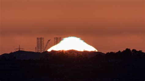 Rare green flash sunset photographed flickering into even rarer blue in Norway — Earth Changes ...