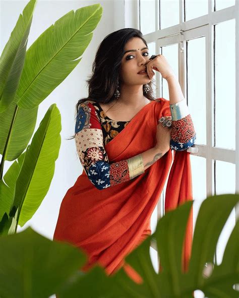 Eesha Rebba Shines In Beautiful Orange Saree Eesha Rebba Shines In