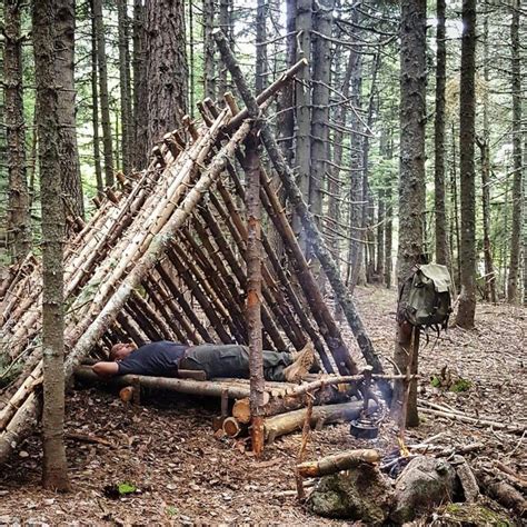 #bushcraftshelterideas | Bushcraft shelter, Bushcraft, Bushcraft camping