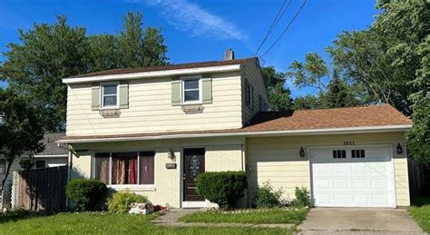 2431 Woodlawn Ave Erie Pa 16510 Mls 171078 Redfin