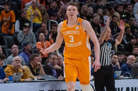 Nba Draft Lakers Select Tennessee Star Dalton Knecht With No 17