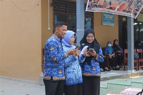 Peringatan Hari Batik Dan Kesaktian Pancasila Dan Purna Bakti Sma