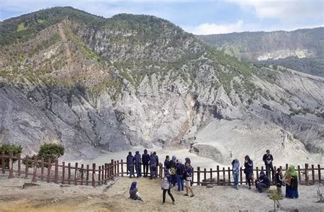 Nikmati Tiga Kawah Di Gunung Tangkuban Perahu Lembang Bandung Harga