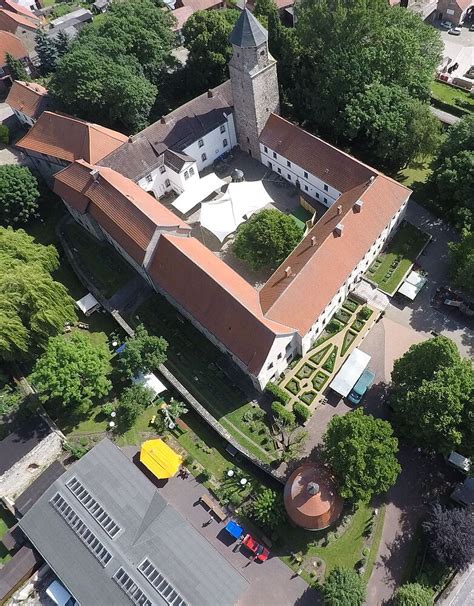 Architektur im Kräuter Garten Börde Museum Burg Ummendorf