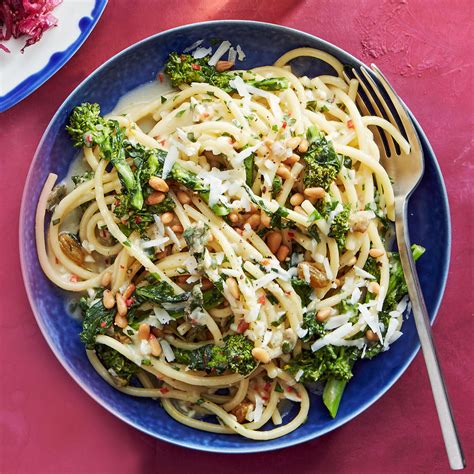 Sicilian Sweet And Savory Bucatini With Broccoli Rabe Rachael Ray