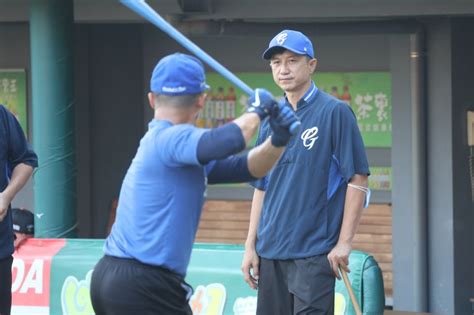 最後一武／「武神」練習總是最晚走 丘總大讚好榜樣 棒球 運動 Nownews今日新聞