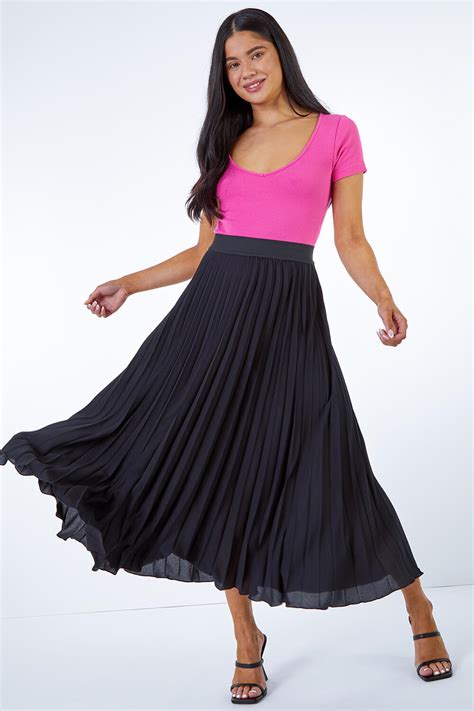 Petite Pleated Maxi Skirt In Black Roman Originals Uk