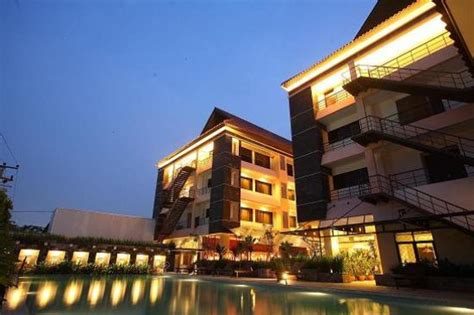 BALI WORLD HOTEL $20 ($̶2̶8̶) - Updated 2020 Prices & Reviews - Bandung, Indonesia - Tripadvisor