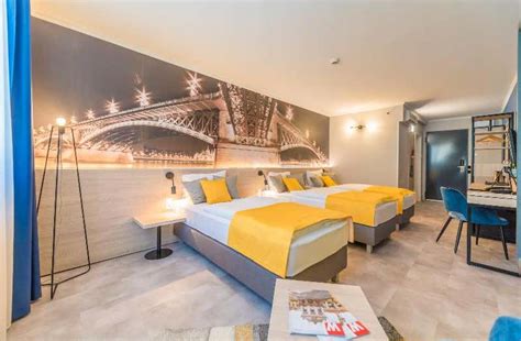 Impulso Fashion Hotel In Budapest Hungary Loveholidays