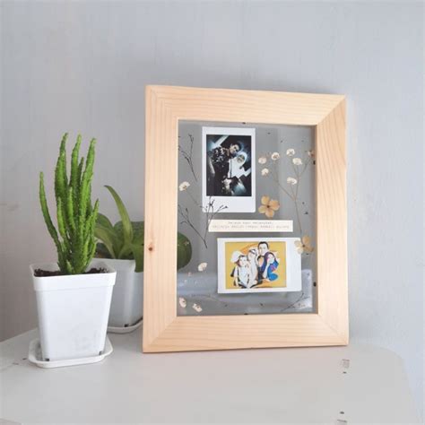 Jual Kotak A Frame Kayu Dengan Pressed Flower Dan Foto Polaroid