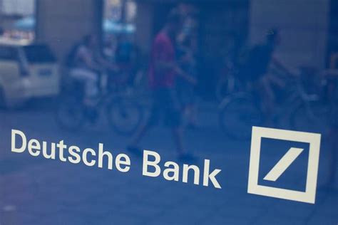 Deutsche Bank Targets Blackrocks 7 Billion China Etfs