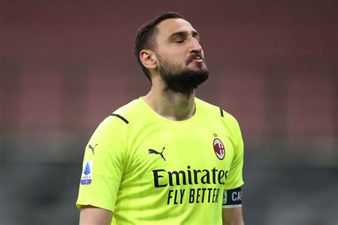 Why Ac Milan Fans Will Wear No Shirts For Gianluigi Donnarumma S