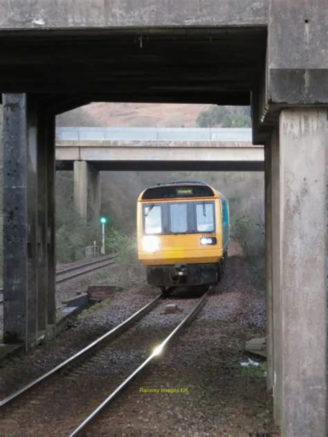 Railway Photo Class 142 Dmu 6x4 Pacer At Lisvane And Thornhill C2020 £2 00 Picclick Uk