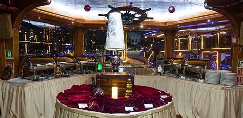 Dubai Dhow Cruise Dinner With Entertainment At Marina Creek