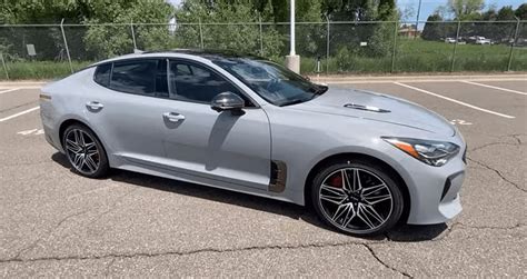 Спортивный седан Kia Stinger Gt2 2023 года Autolifenews