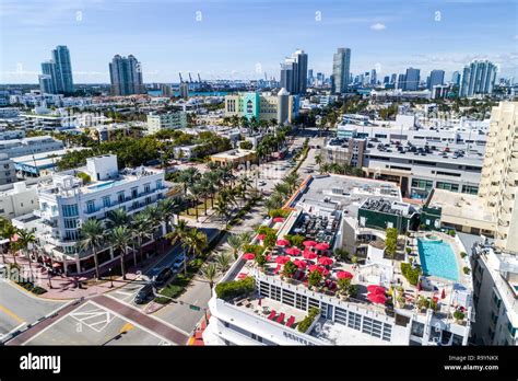 Miami Pool Above Hi Res Stock Photography And Images Alamy