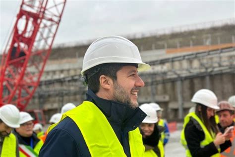 Autostrada Milano Laghi Verso La Quinta Corsia A Settembre Salvini