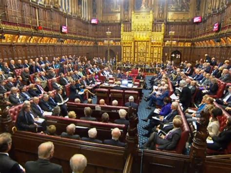 Brexit Bill Theresa May Suffers Second Defeat In Lords As Peers Hand