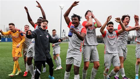 Viertelfinale Der Uefa Youth League Benfica Atl Tico Juventus