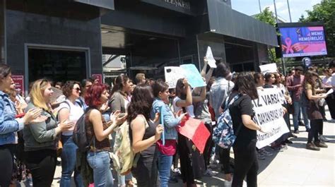 Marmara Niversitesi Nde Taciz Protestosu Haberler Milliyet