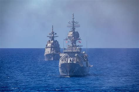 Dvids Images Uss Dewey Ddg 105 Conducts Gunnery Exercise With