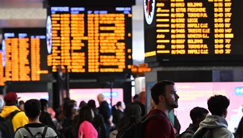 Caos Treni Sulla Linea Av Roma Firenze Altro Guasto E Ritardi Fino A