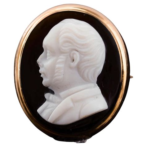 Antique Hardstone Sardonyx Cameo Portrait In Profile Of A Bearded