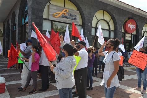 Antorchistas Se Manifiestan En Invivienda Veracruz Xeu Noticias Veracruz