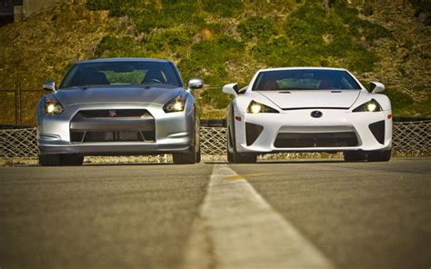 Lexus Lfa Vs Nissan Gt R Auto Blog