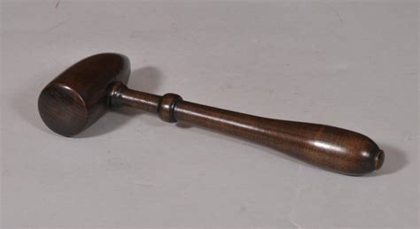 S5626 Antique Treen 19th Century Beech Auctioneers Gavel Bada