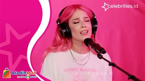 Lagu Without Me Milik Halsey Terjual Juta Unit Raih Sertifikat