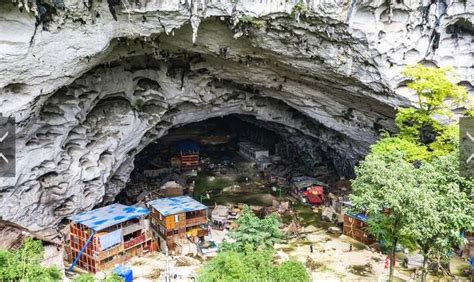 世外桃源！贵州大山发现一山洞，洞中住有18户人家 房产频道 和讯网