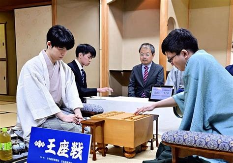 藤井聡太竜王が史上初の八冠独占を達成、永瀬拓矢王座を破る「この経験を糧に実力をつけていかなければいけない」 ライブドアニュース