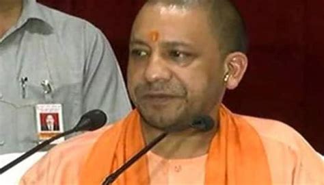 Gorakhpur tragedy: CM Yogi Adityanath breaks down, asks media to report ...