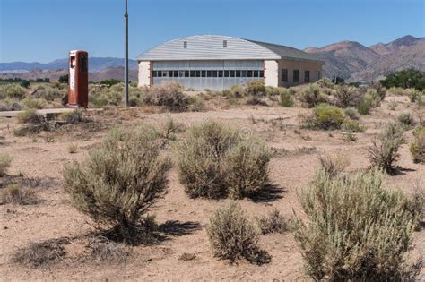 Abandoned Aircraft Hangar In The Desert Stock Photo - Image: 32135688