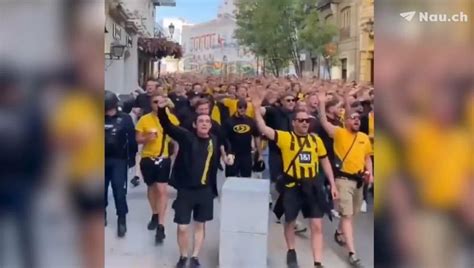 BVB Hier Marschiert Weltmeister Grosskreutz Mit Den Dortmund Fans