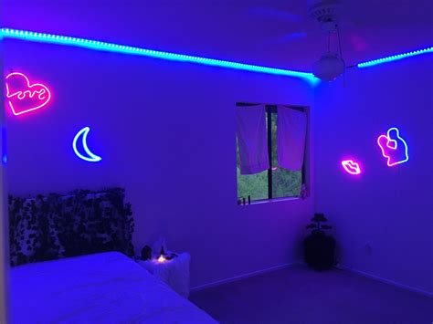 Рисунки из светодиодной ленты на стене (33 фото) - красивые картинки и ...